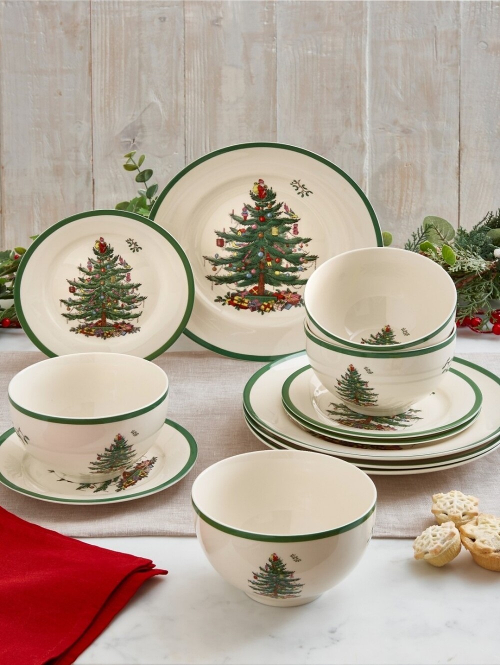Spode Christmas Tree 12 Pc. Dinnerware Set, Service for 4, Exclusively at Macy's